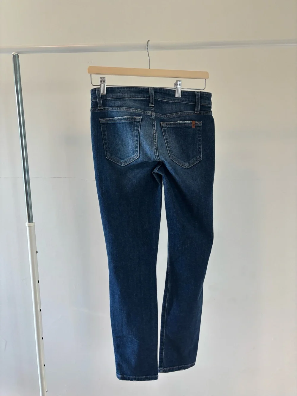 Joe’s Jeans Skinny Jeans | Distressed Ripped Denim | 98% cotton